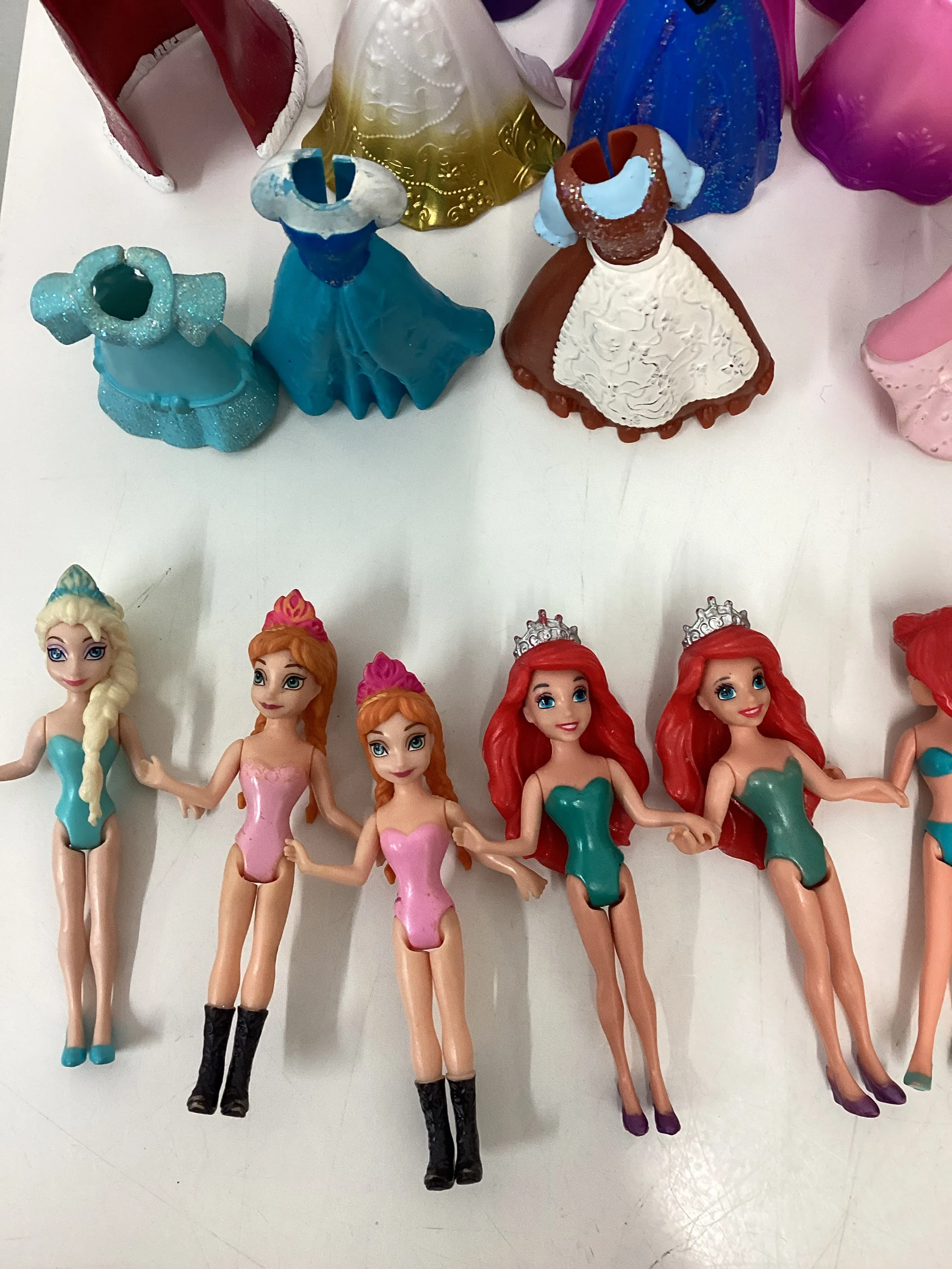 Disney Princess & Prince Bundle Magiclip & Rubber Dresses