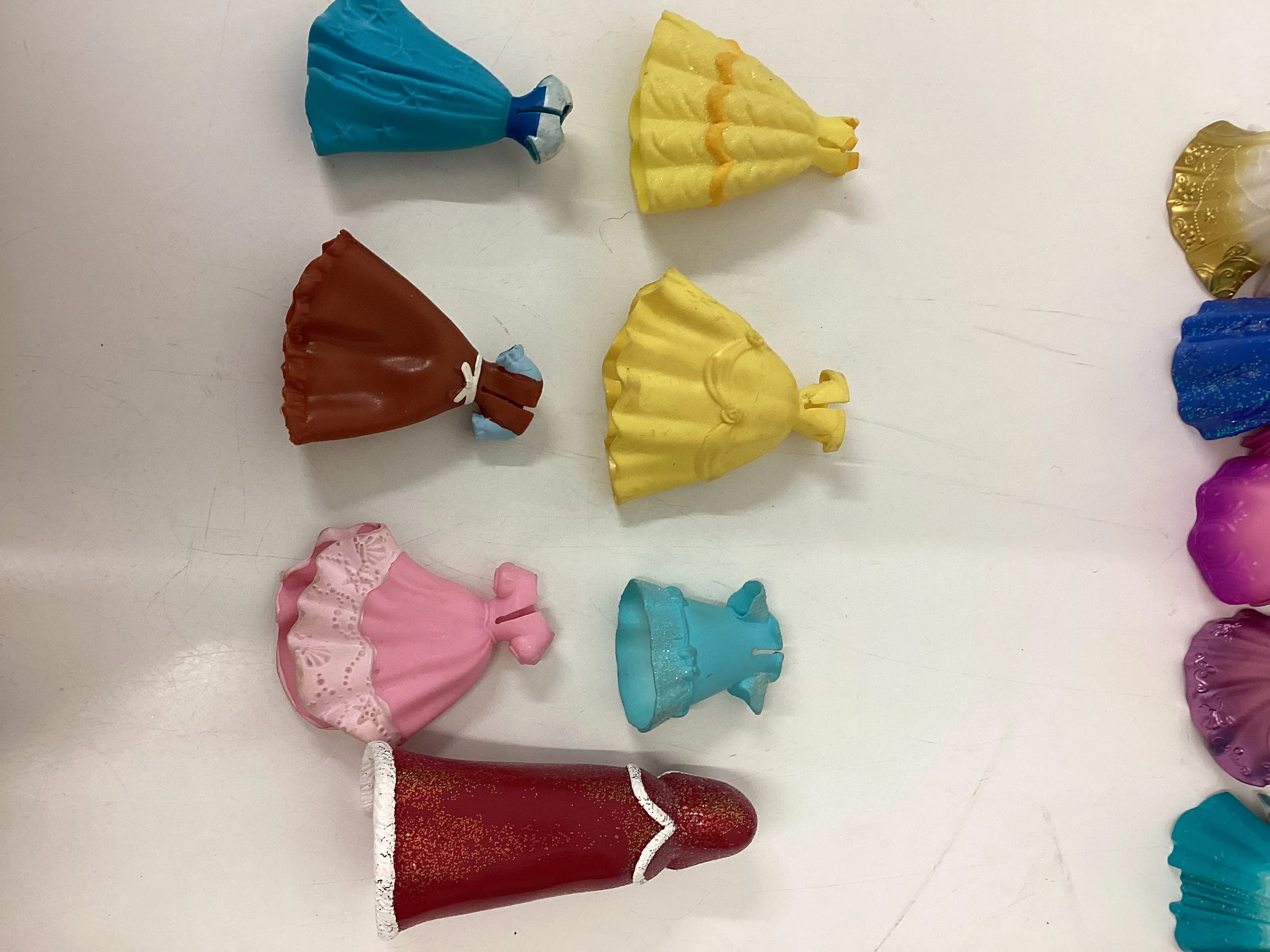 Disney Princess & Prince Bundle Magiclip & Rubber Dresses
