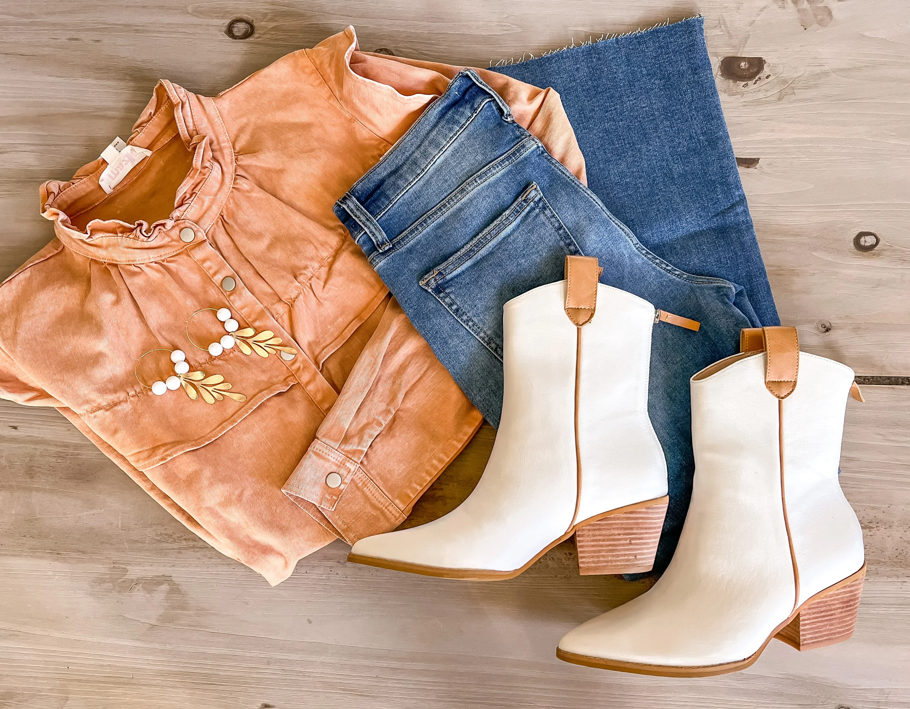 Free Style White Boots