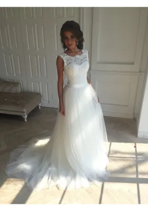 Lace Top Wedding Dress Princess High Neck Wedding Dress with Tulle Skirt