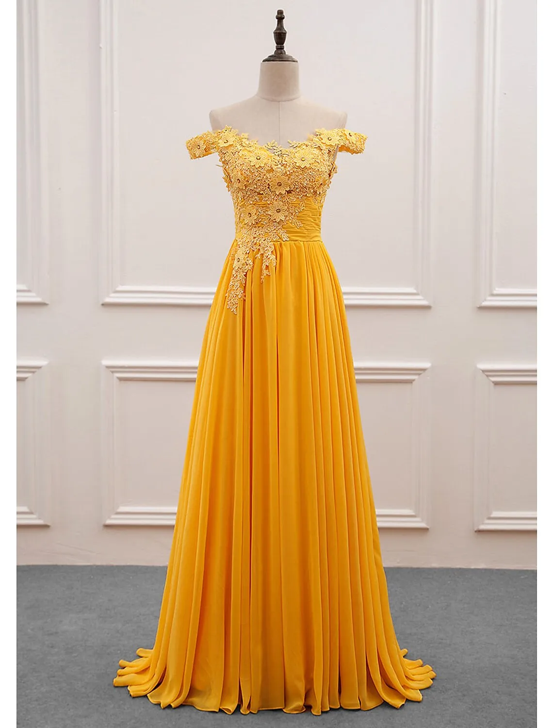 Luolandi A-Line Wedding Guest Dresses Floral Dress Prom Wedding Party Sweep / Brush Train Sleeveless Off Shoulder Chiffon