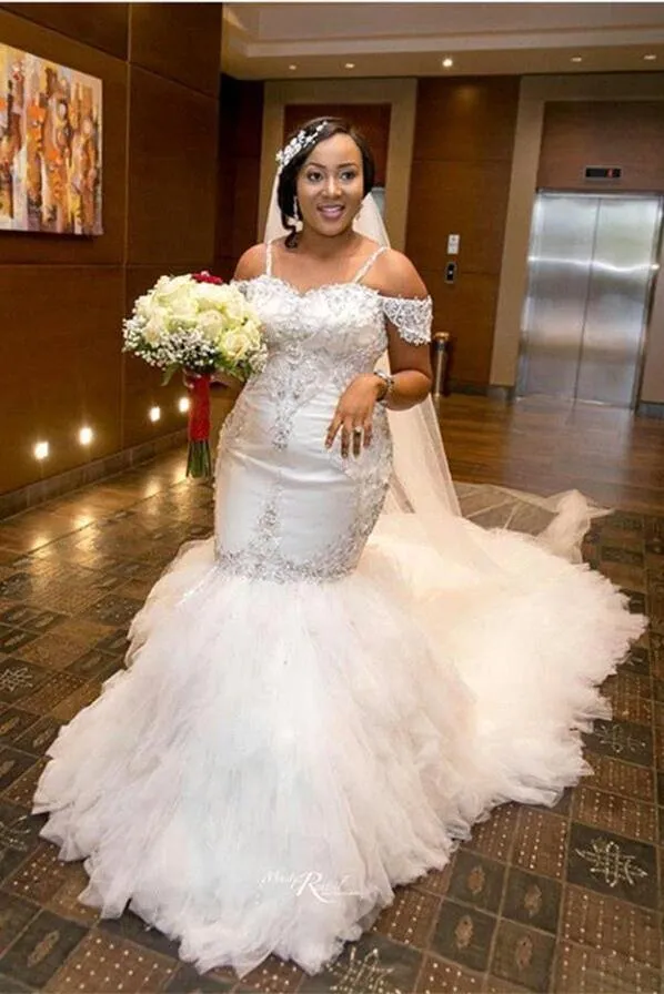 Mermaid Appliques Plus Size Bride Dress  Gorgeous Lace Cap-Sleeve Wedding Dress