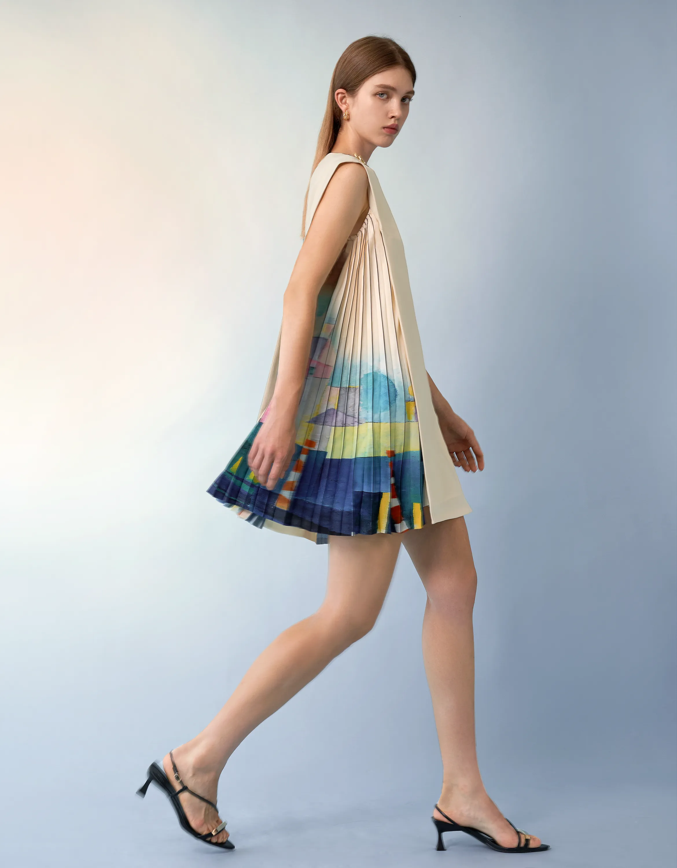 Side Printed Pleated Shift Dress