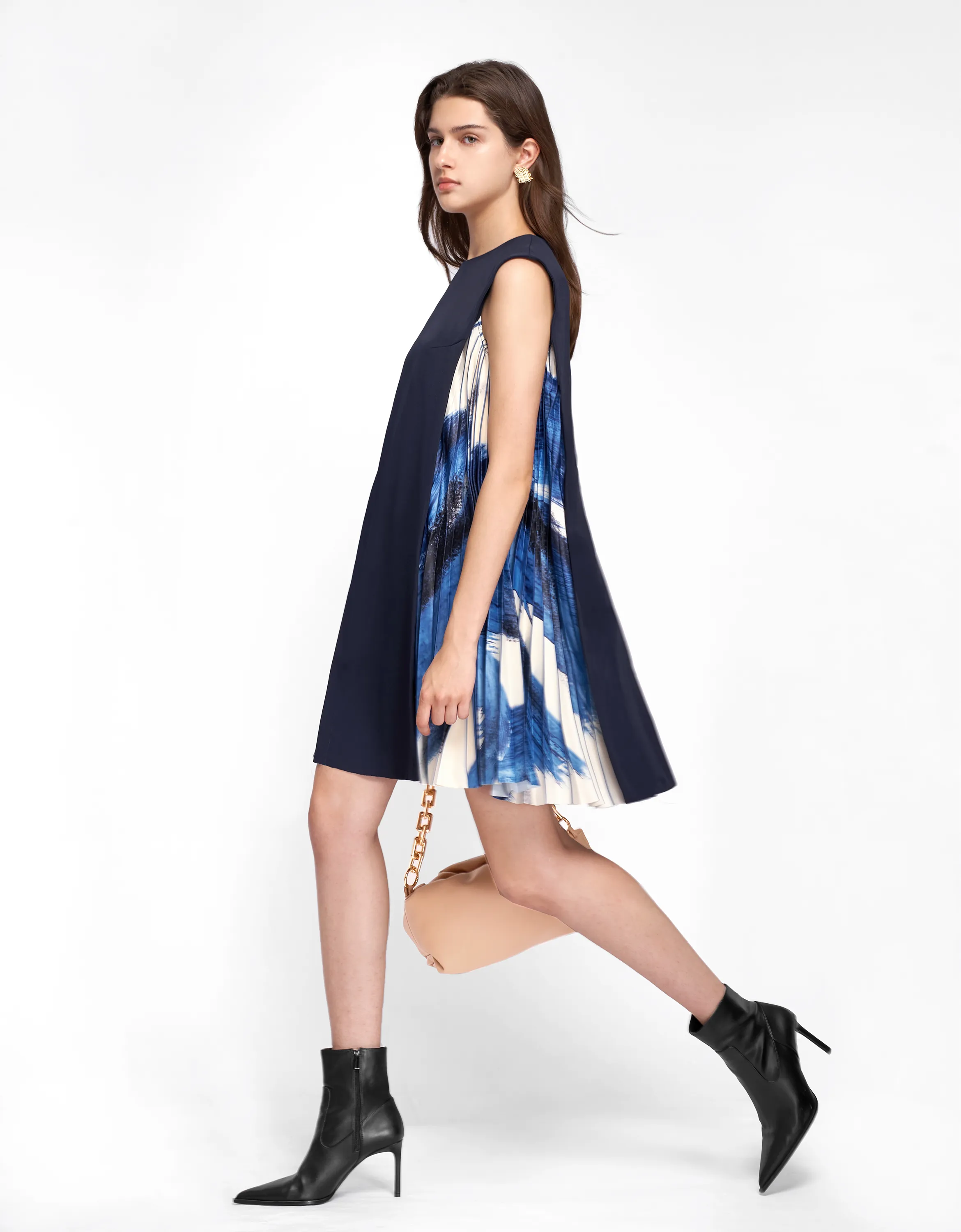 Side Printed Pleated Shift Dress