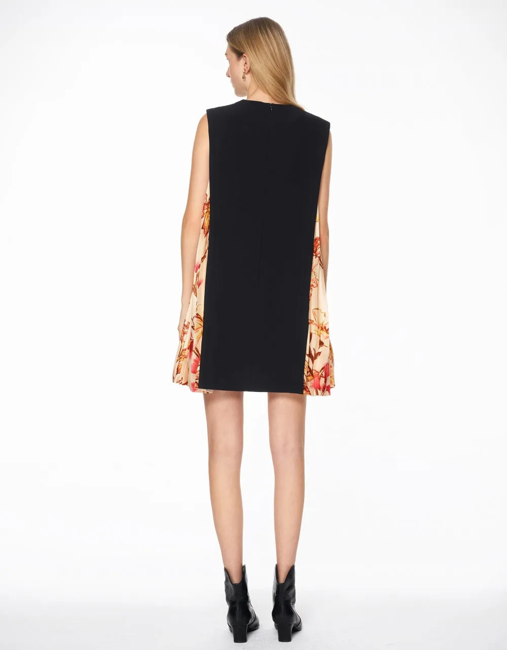 Side Printed Pleated Shift Dress