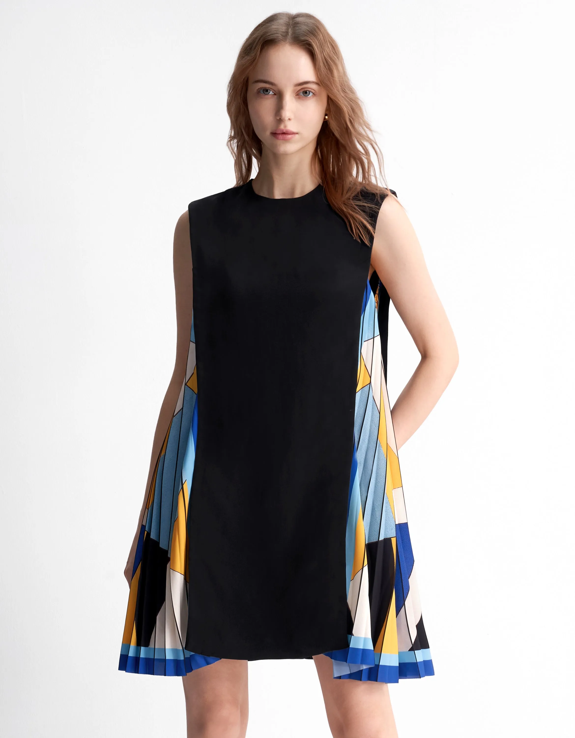 Side Printed Pleated Shift Dress
