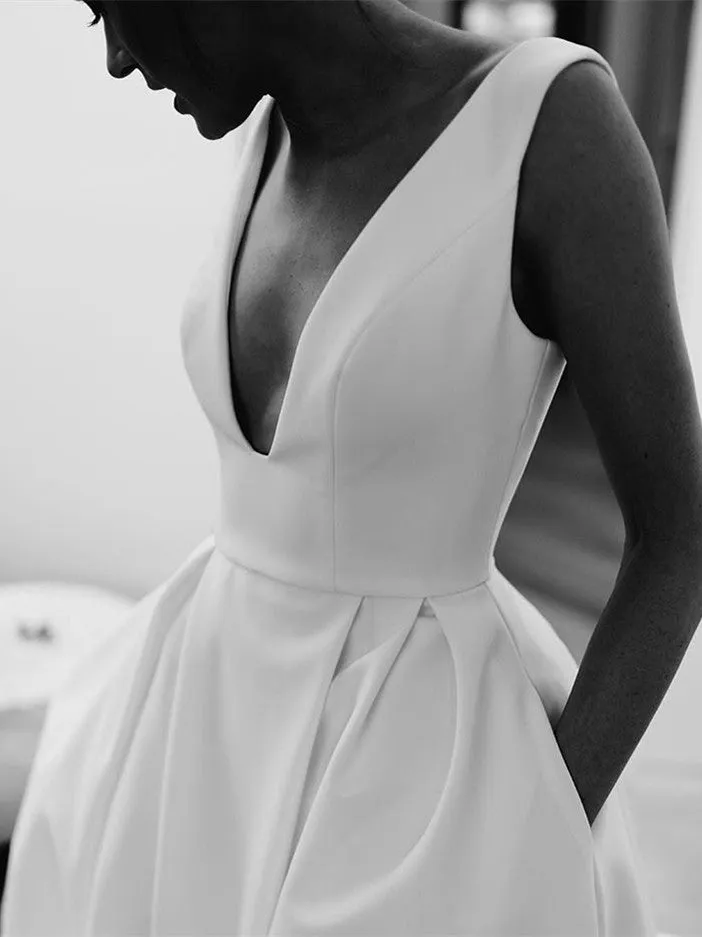 Stunning V-neck Satin Wedding Dresses A-line Bridal Gowns WD199