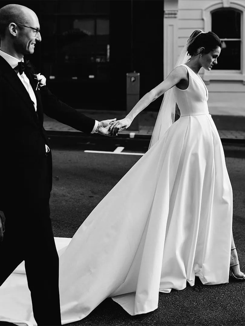 Stunning V-neck Satin Wedding Dresses A-line Bridal Gowns WD199